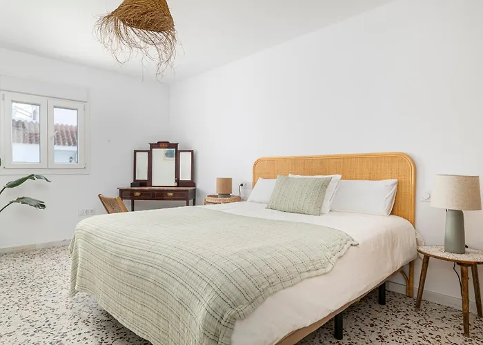 Casa Cielo Azul - En El Corazon De Conil Junto Al Mar بيت للعطل